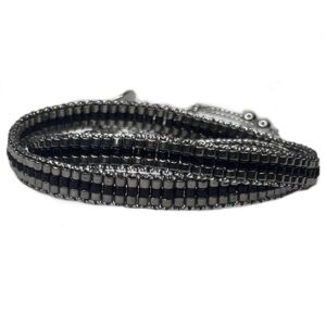 Manchette femme en perles Japonaise Miyuki, argenté et noire conçu des perles de 2 mm