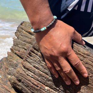 Bracelet homme en perles heishi conçu sur mesure avec des perles de 6 mm