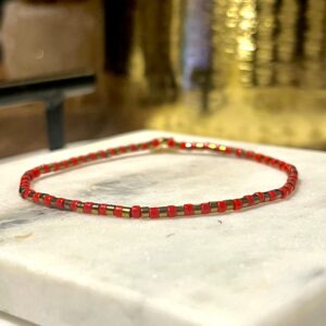Bracelet femme de perles miyuki rouge et doré conçu sur mesure avec des perles de deux millimètres